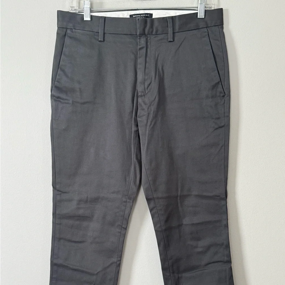 Banana Republic Aiden Slim Fit Chino Pants Men's Size 30x28 Gray Performance